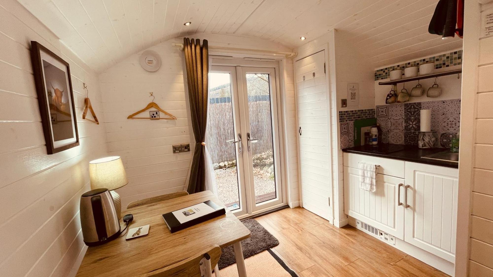 Hideaway Pod Near Loch Ness For A Tranquil Retreat Apartment Lewiston ภายนอก รูปภาพ